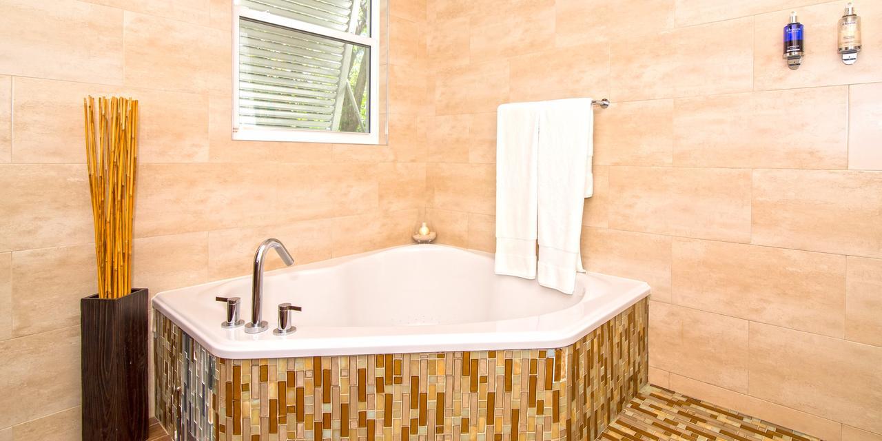 Resort Sea Orchard Retreat West Bay