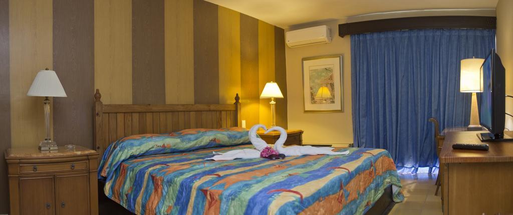 Bay Hotel