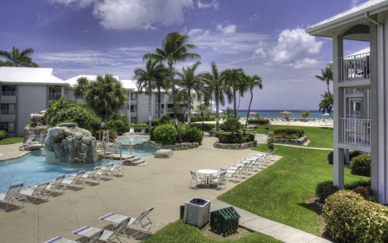 Hotel Treasure Island 3*