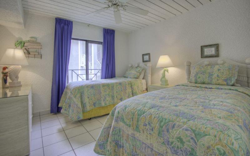 Hotel Treasure Island 3*