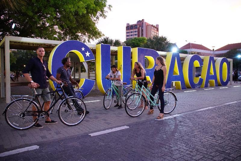 Hostel Bed & Bike Curacao *