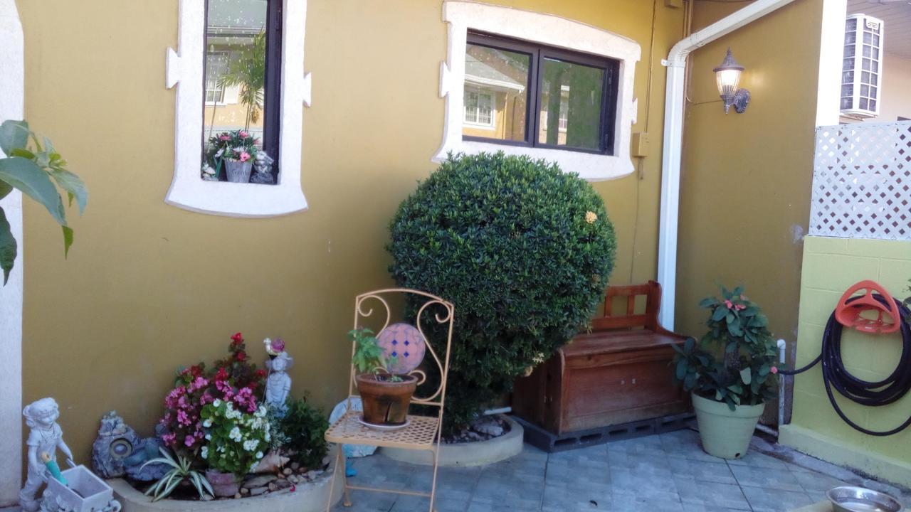 Bed & Breakfast The Illiers 3*