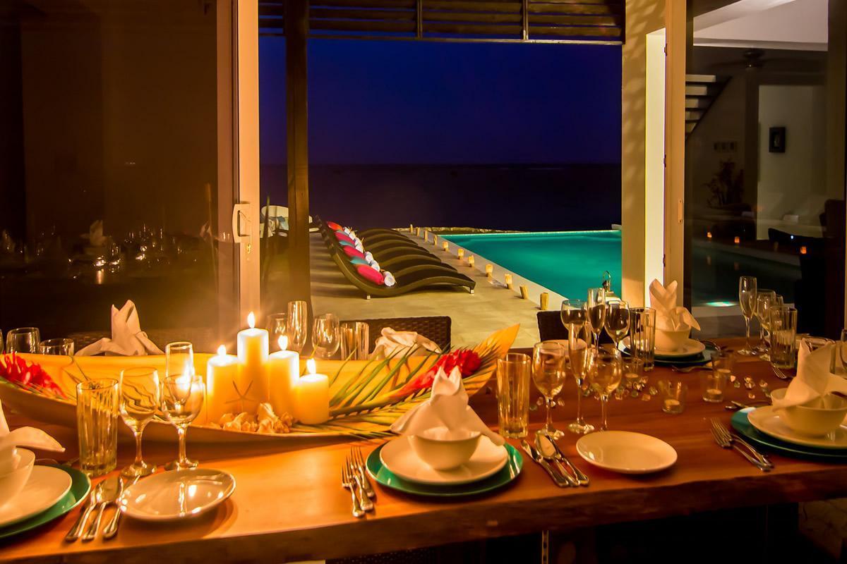 Villa Dreamtime By The Sea Seven Bedroom *