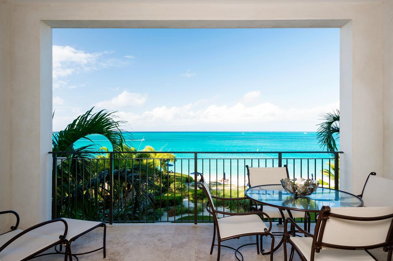 The Regent Grand 4* Grace Bay