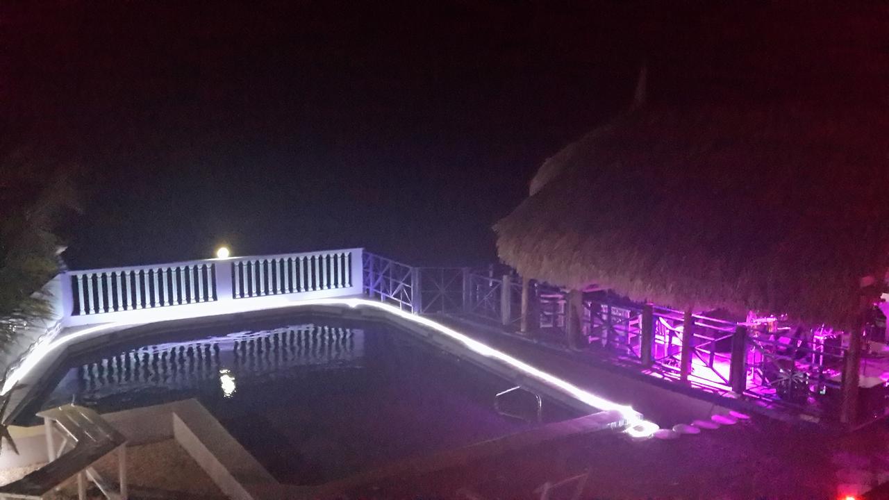 Casa de hóspedes Las Olas Beach House