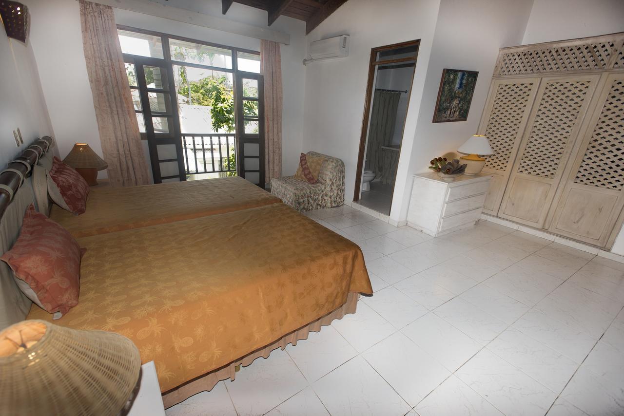 Hotel Plaza Lusitania 2*
