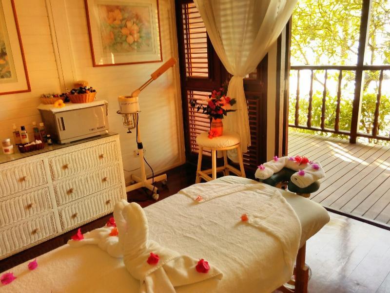 Tamarind & Yacht Club 4* Charlestown