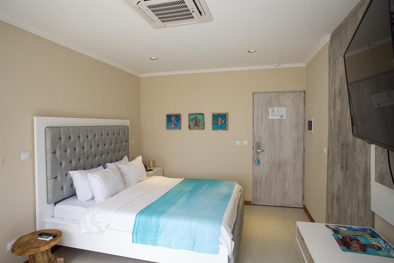 Islander Bonaire 3*