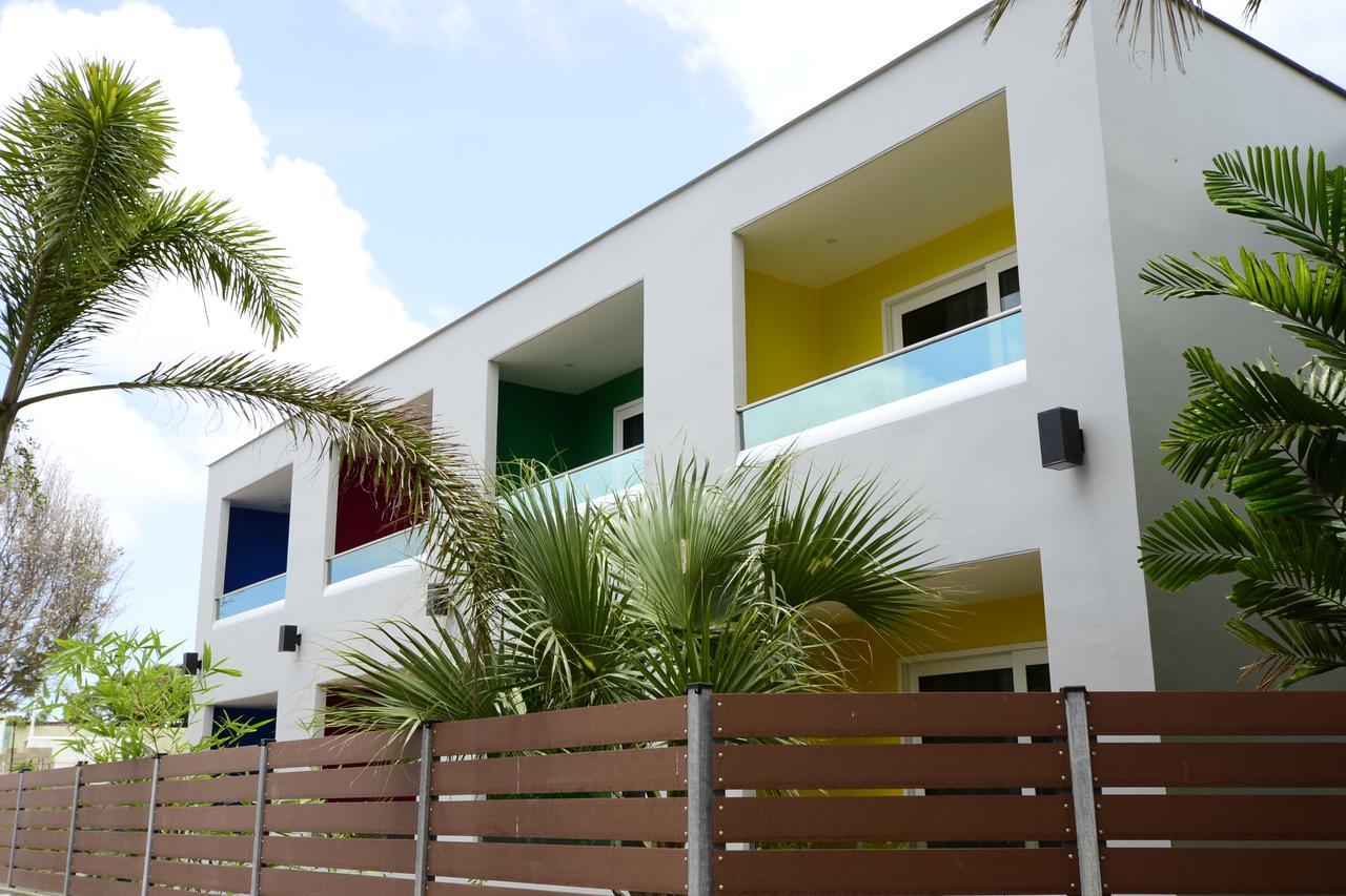 Quints Travelers Hotel Willemstad