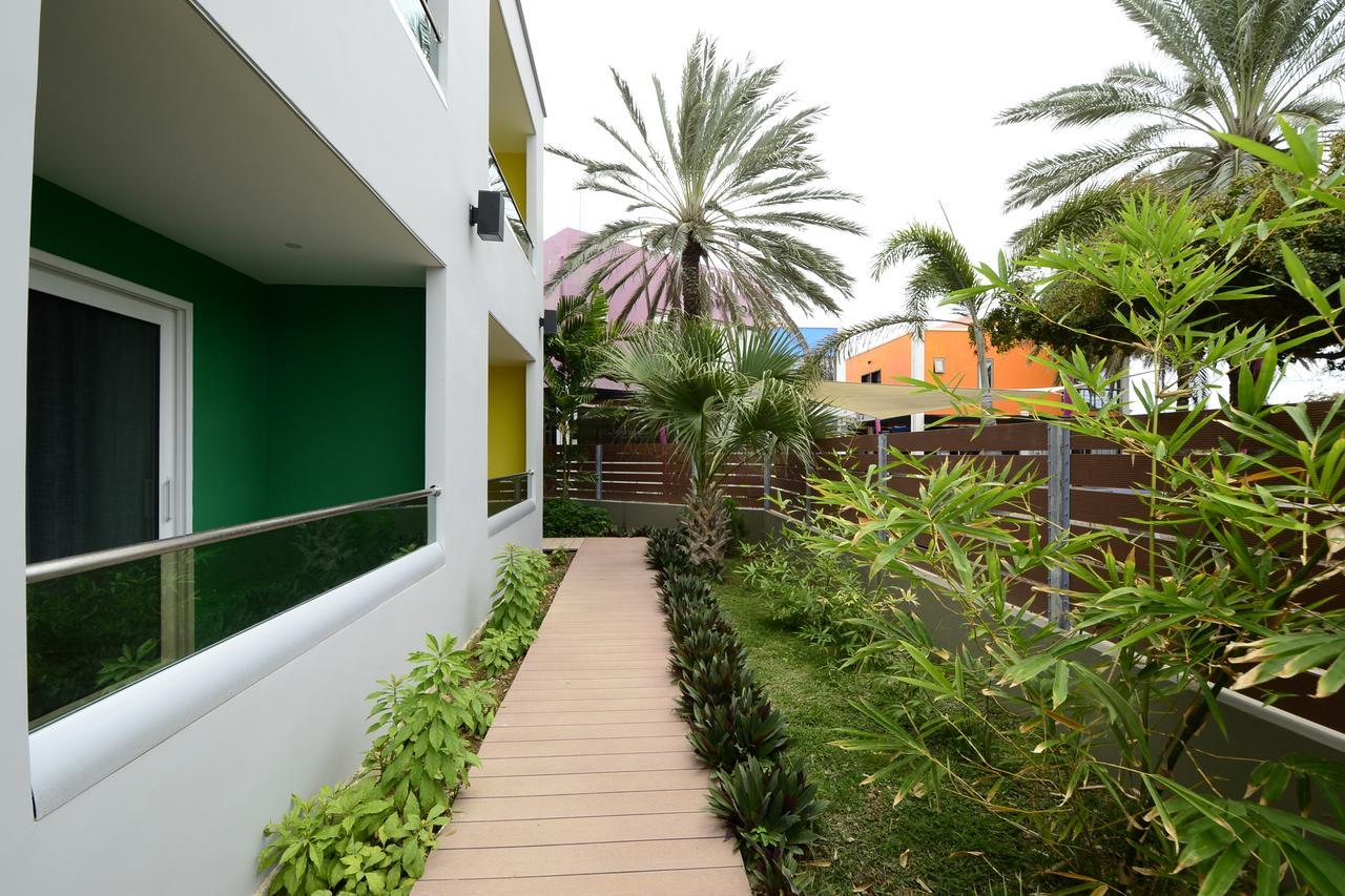 Quints Travelers Hotel