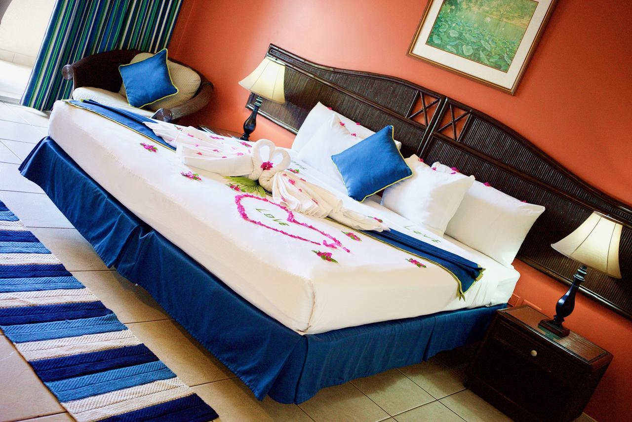 Hotel Tropikist And 3*