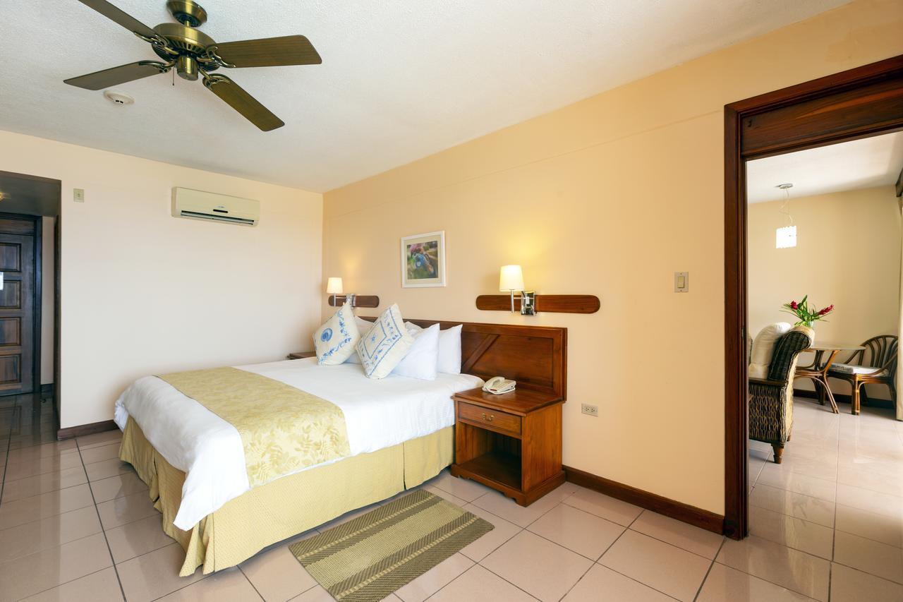 Le Grand Courlan Adults Only