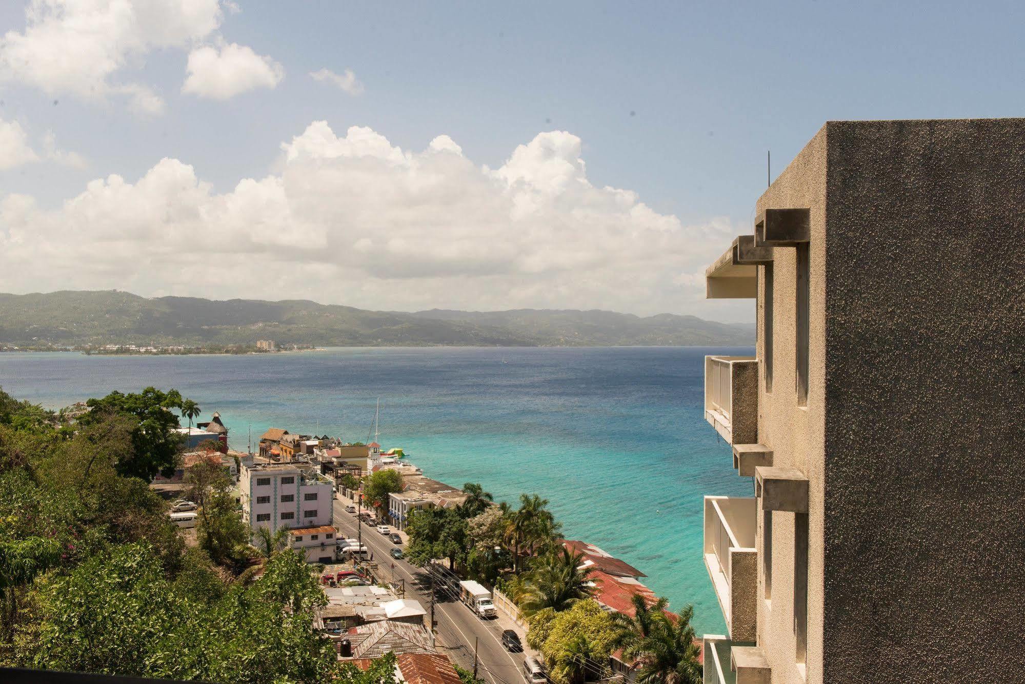 Hotel Coral Reef Beach Suite At Montego Bay Club Resort Montego Bay