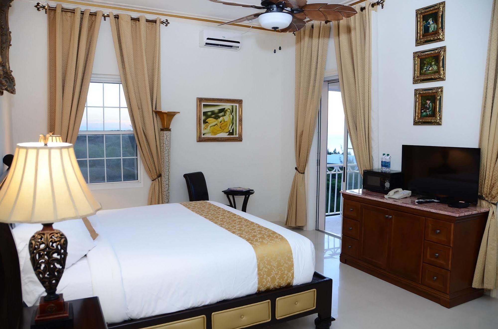 Ocean West Boutique 3*