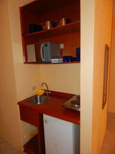 Canoe Bay Resort 2*