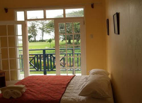 Resort Canoe Bay 2*