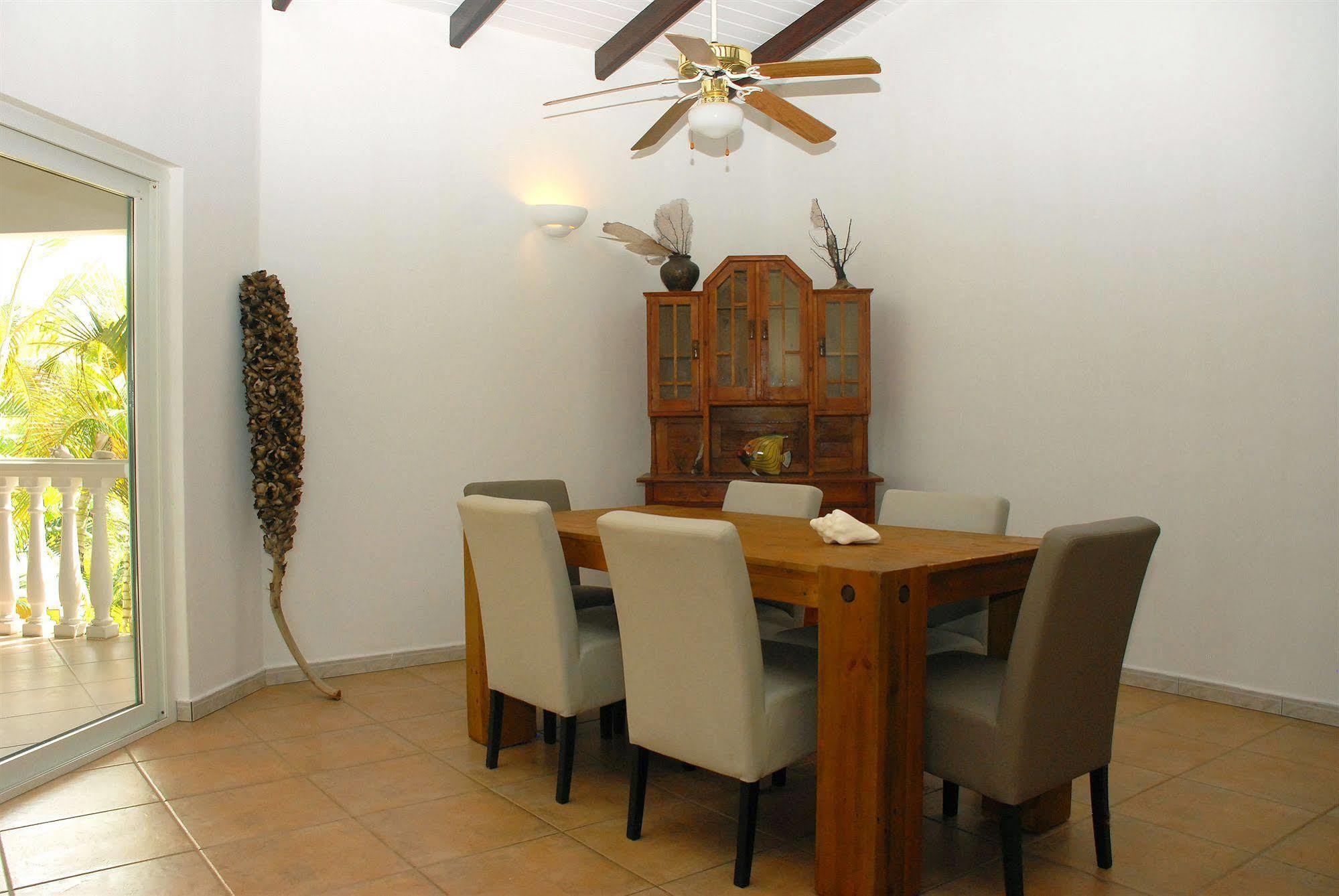 Yacht Club 3* Bonaire