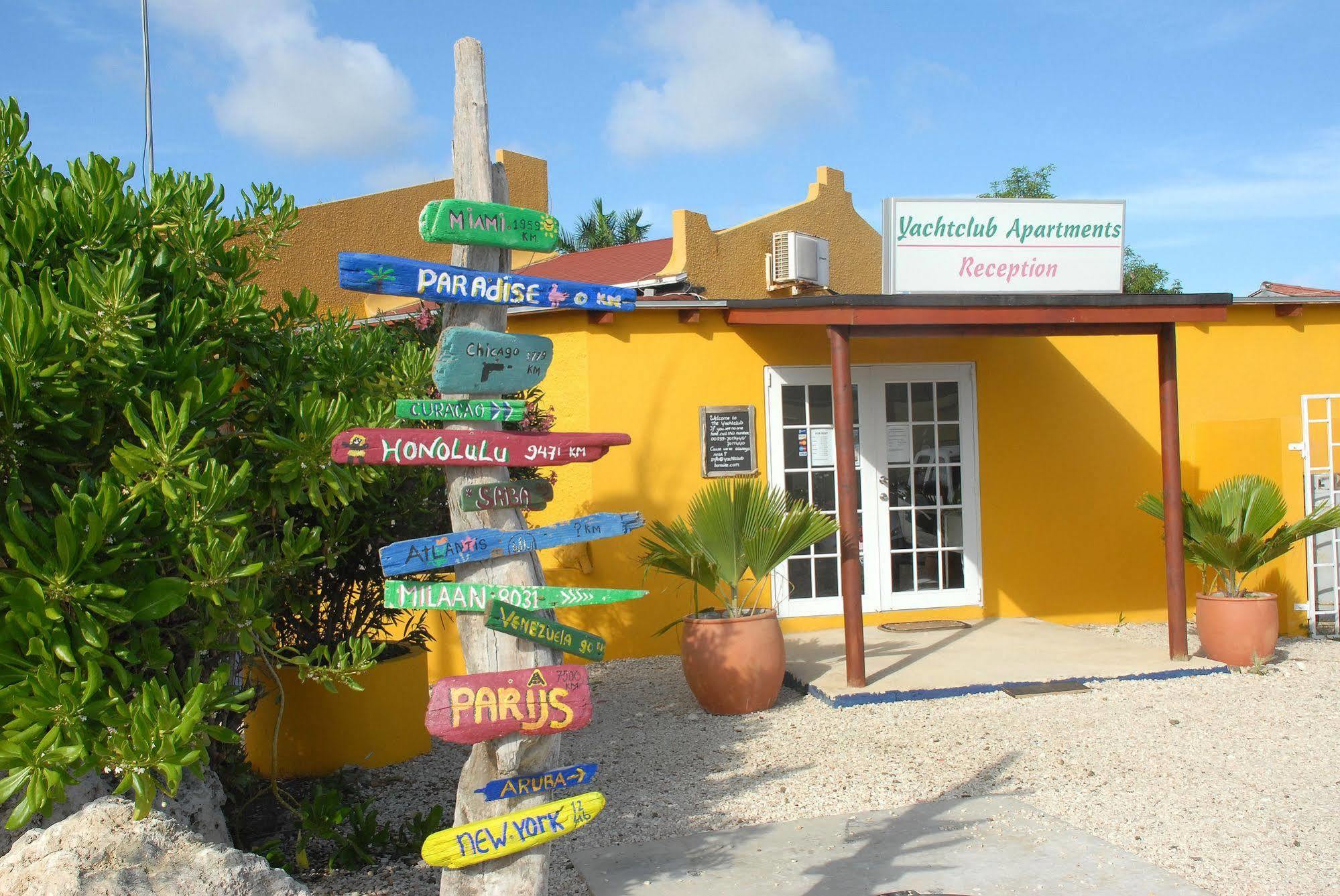Aparthotel Yacht Club 3*