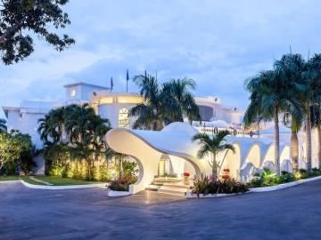 Hotel Nh Haiti El Rancho