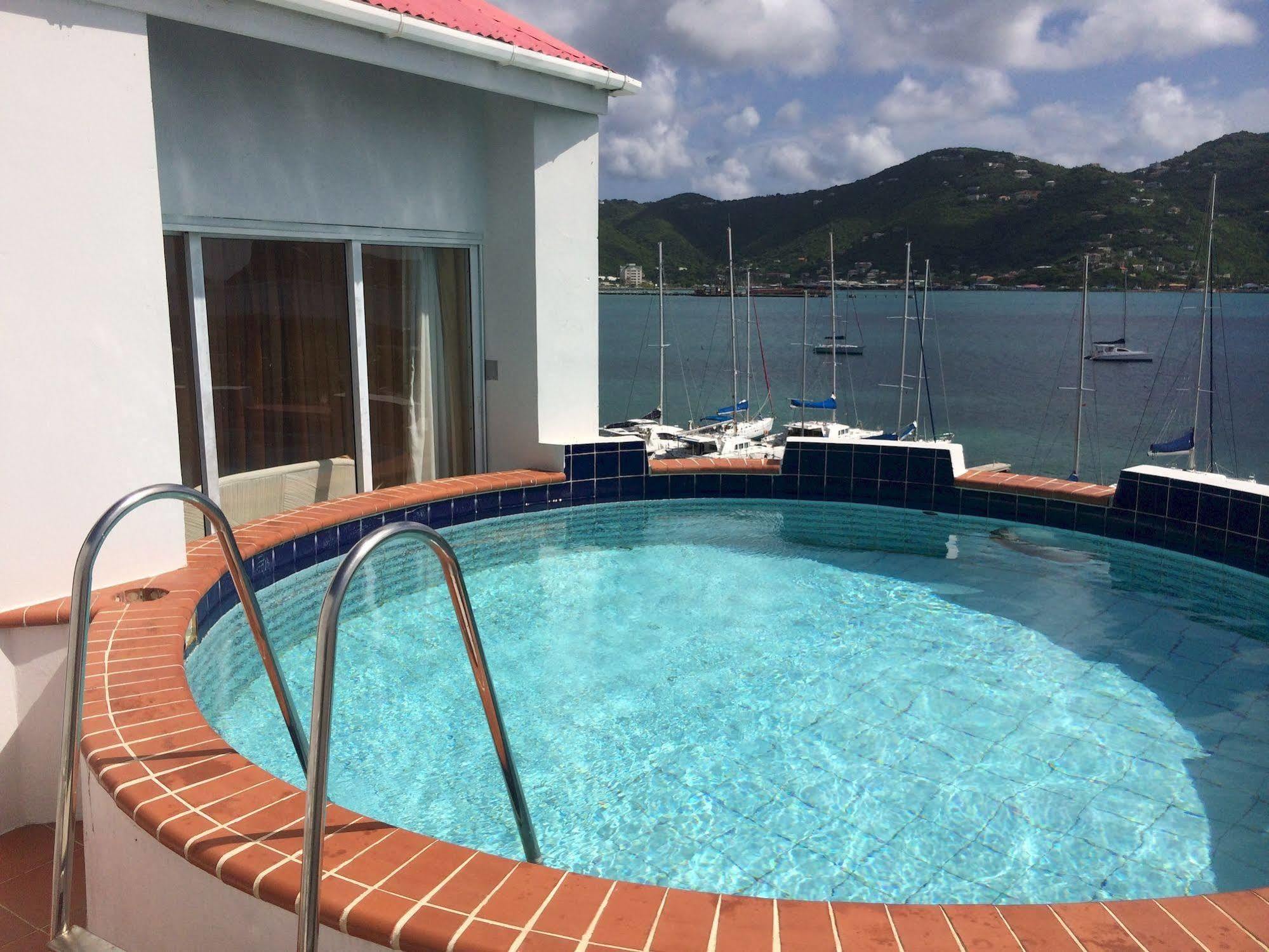 Hotel Burt Road Town (Tortola)