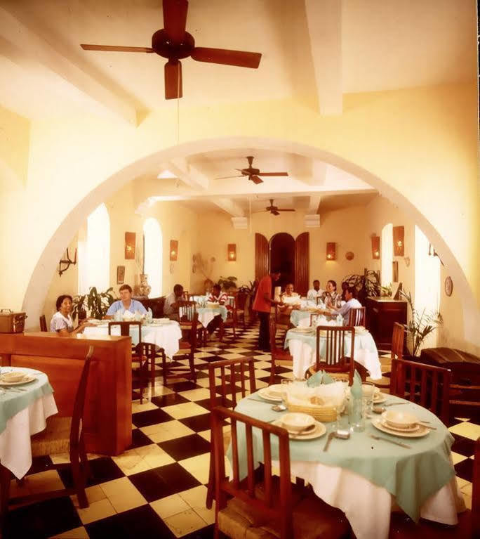 Hotel Du Roi Christophe 3*