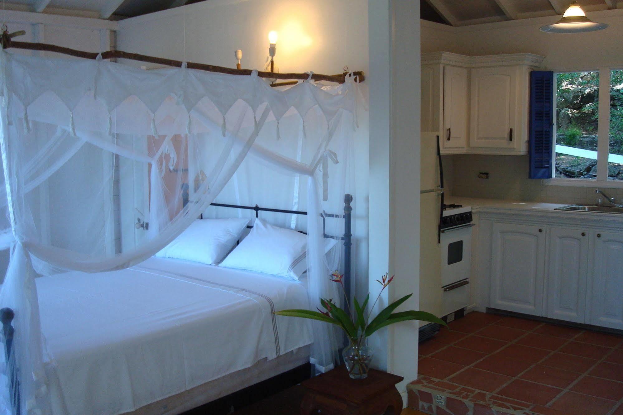 Galley Bay 3*
