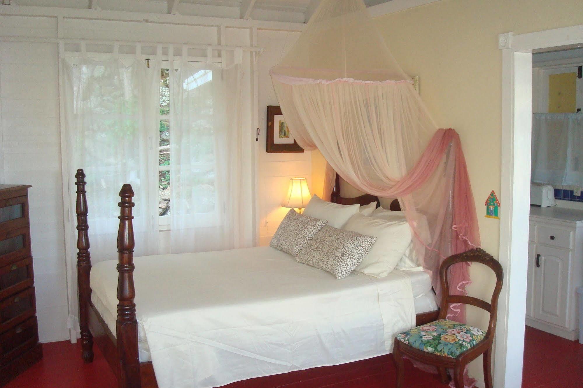 Galley Bay 3* Five Islands Village