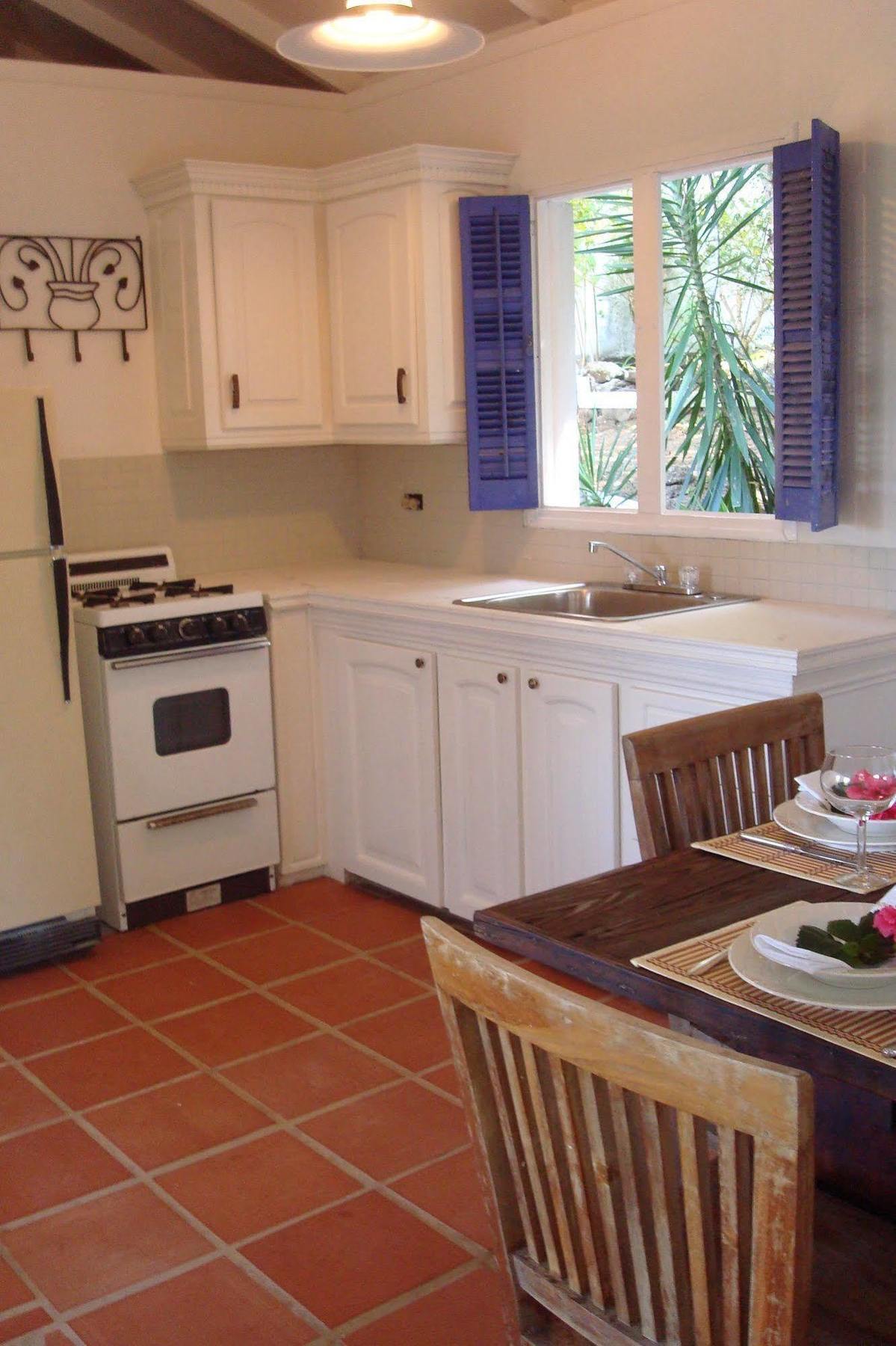 Hotel Galley Bay 3*