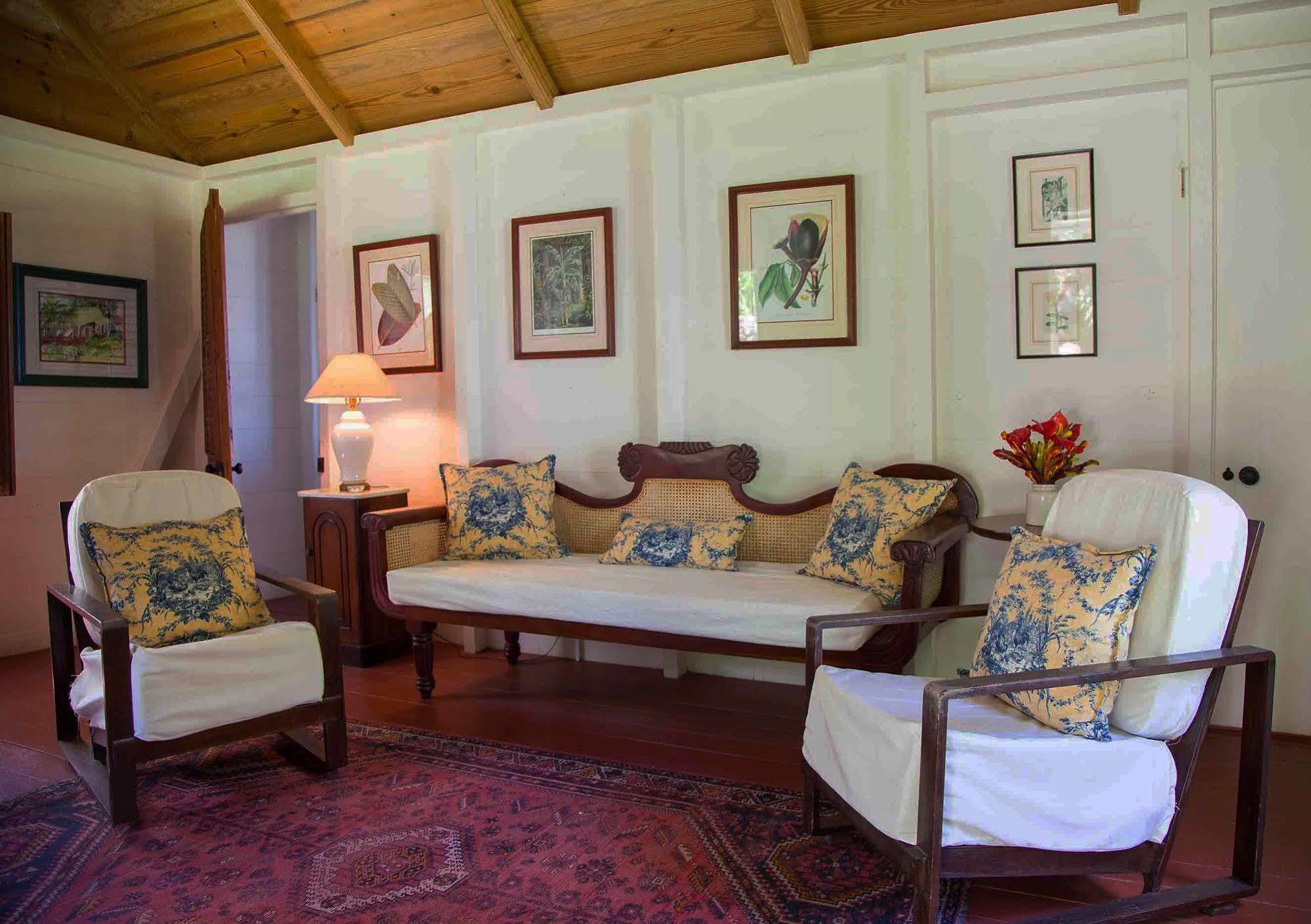 The Hermitage Guest house Pond Hill