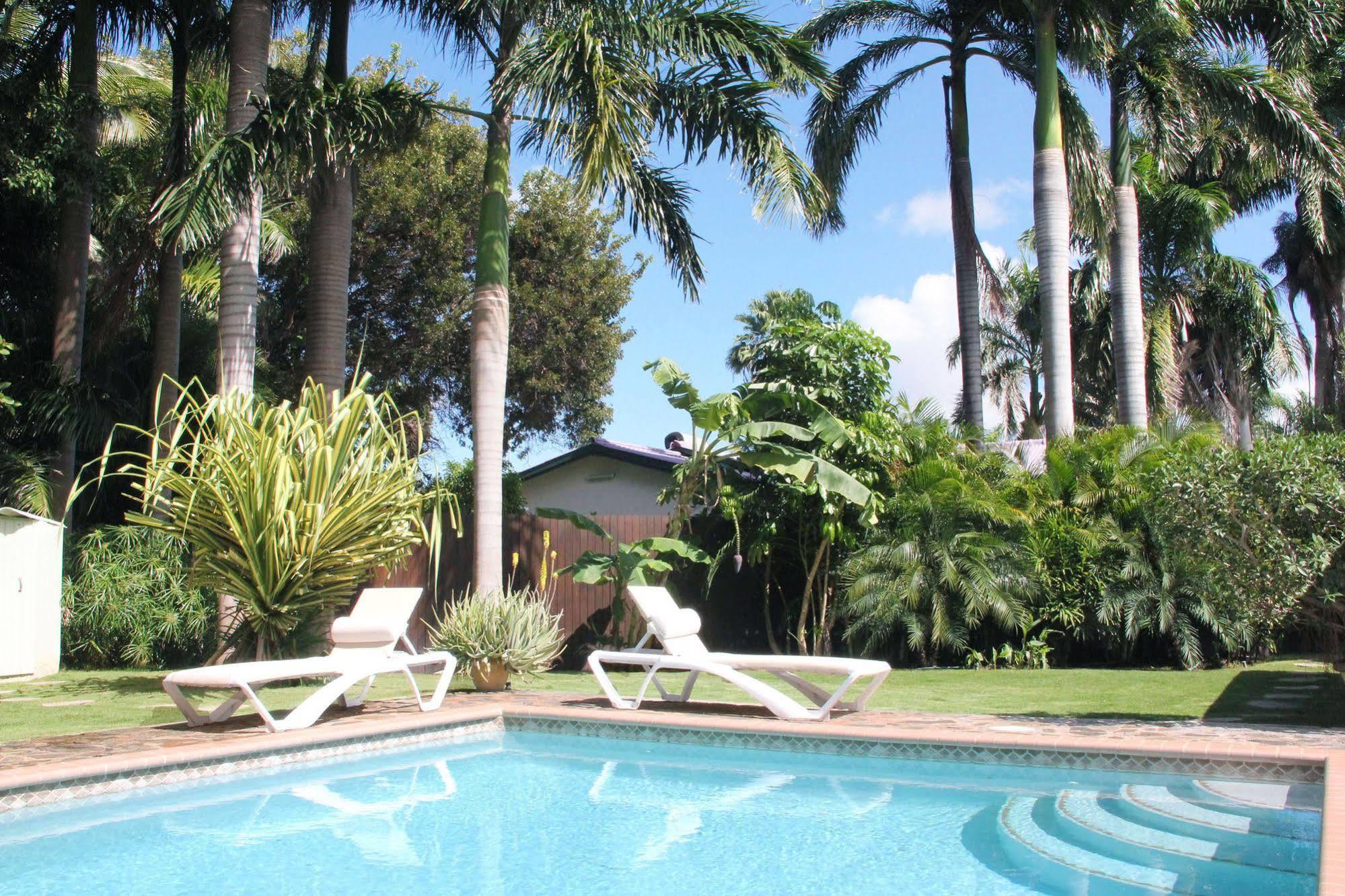 Hotel Kas Kinikini *