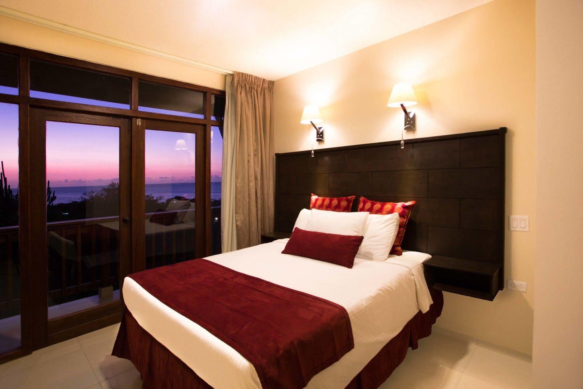 Punta West 4* Curacao