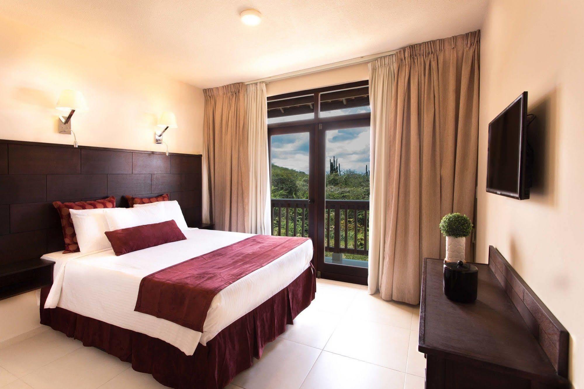 Hotel Punta West 4*