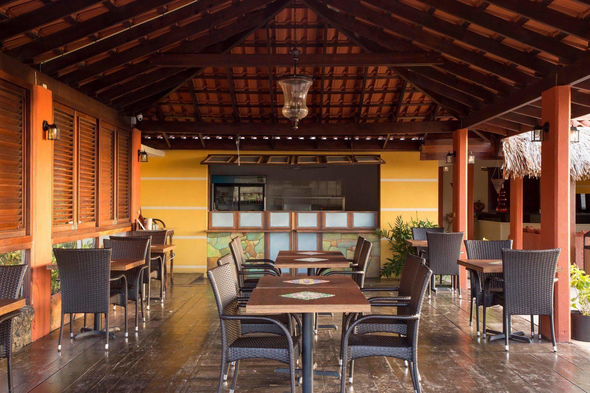 Punta West Hotel 4*