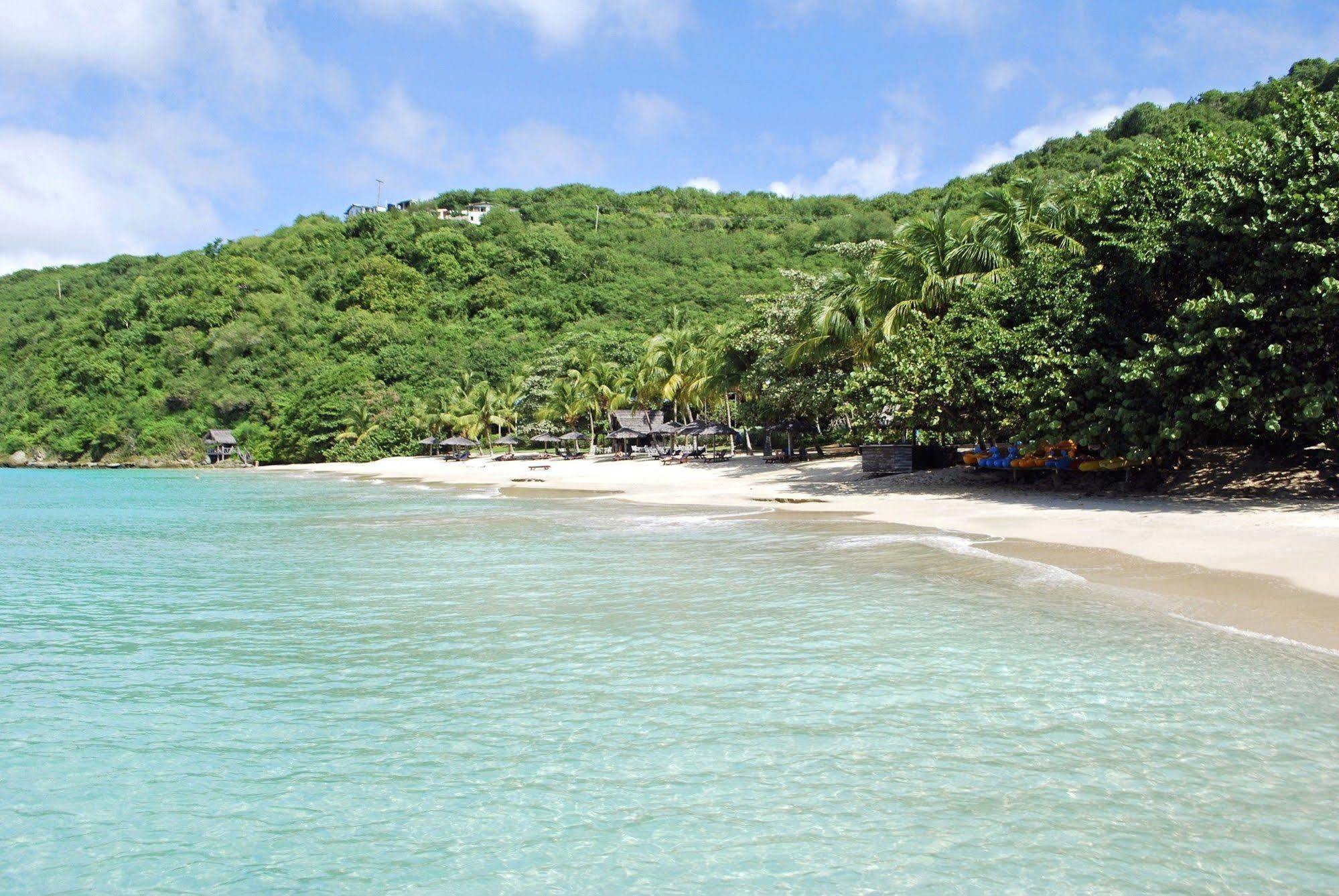 Tamarind & Yacht Club Hotel