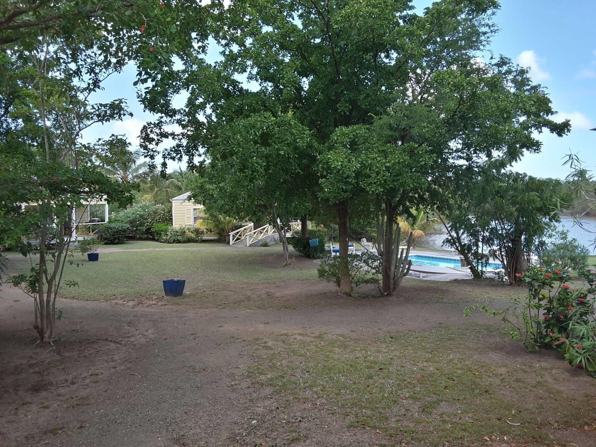 Yepton Estate 3* St. John's