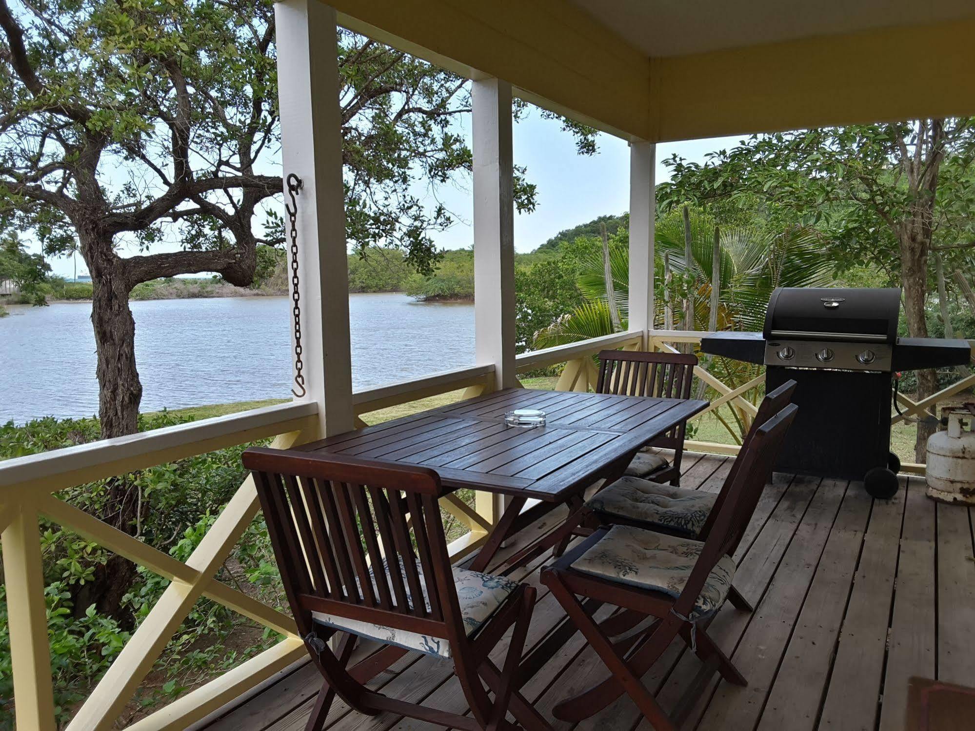 Yepton Estate 3* St. John's