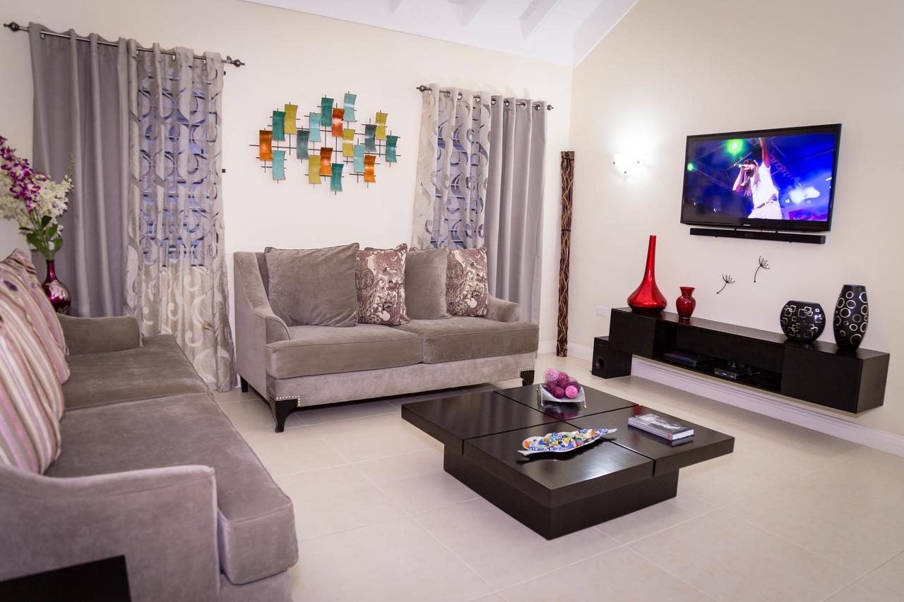 Coolshade Ii Villa *