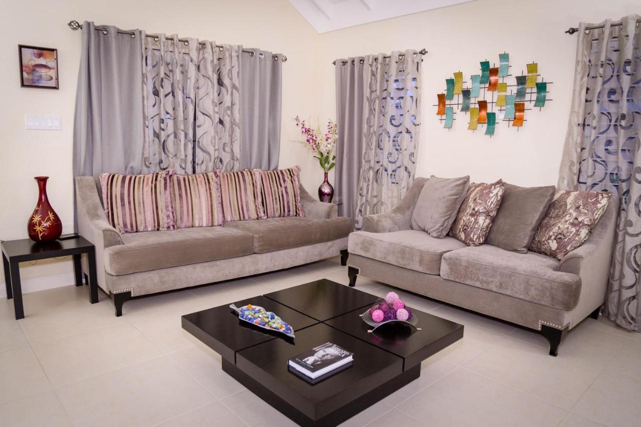 Villa Coolshade Ii *