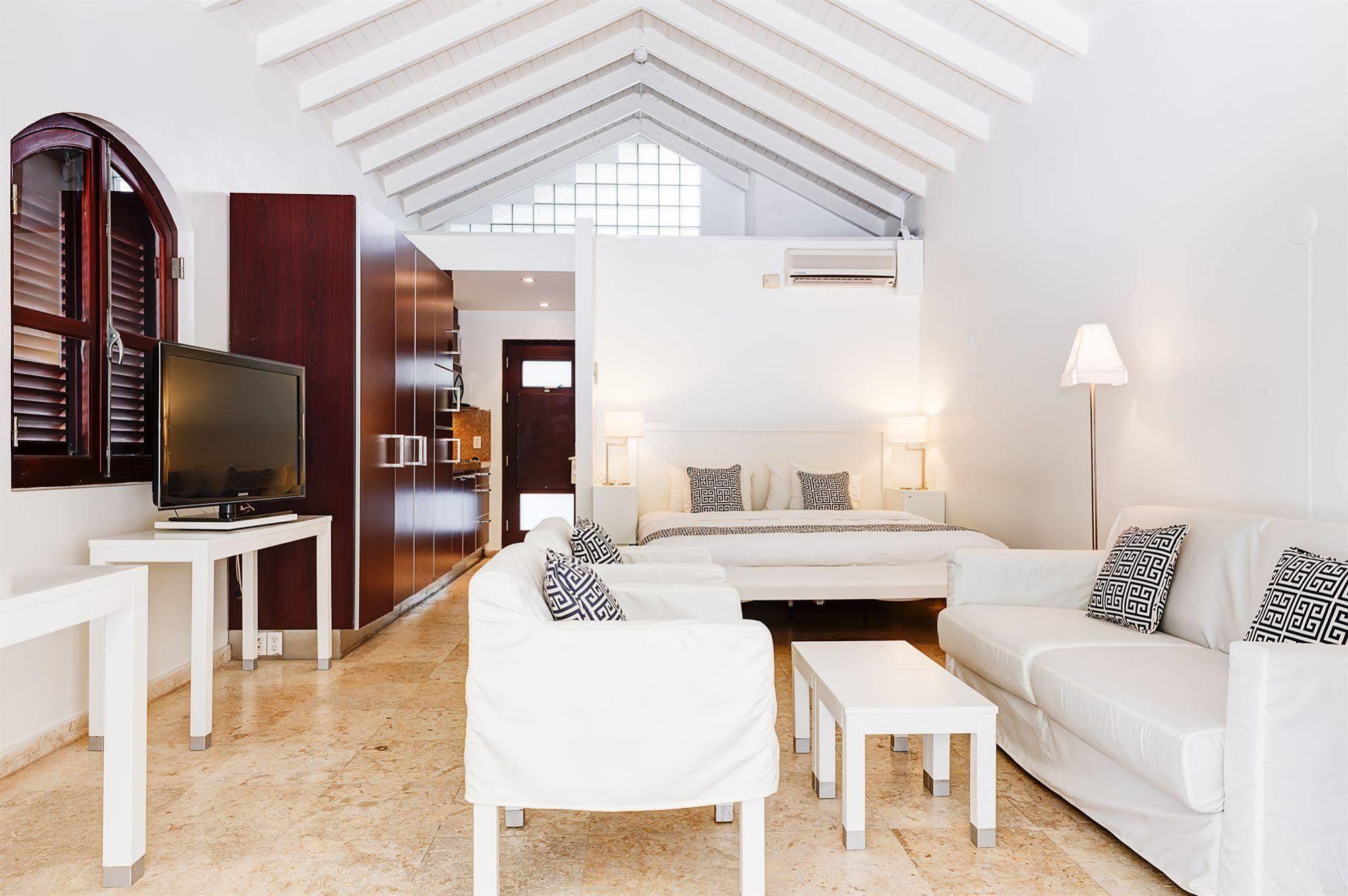 Resort Floris - & Club - Adults Only 4*