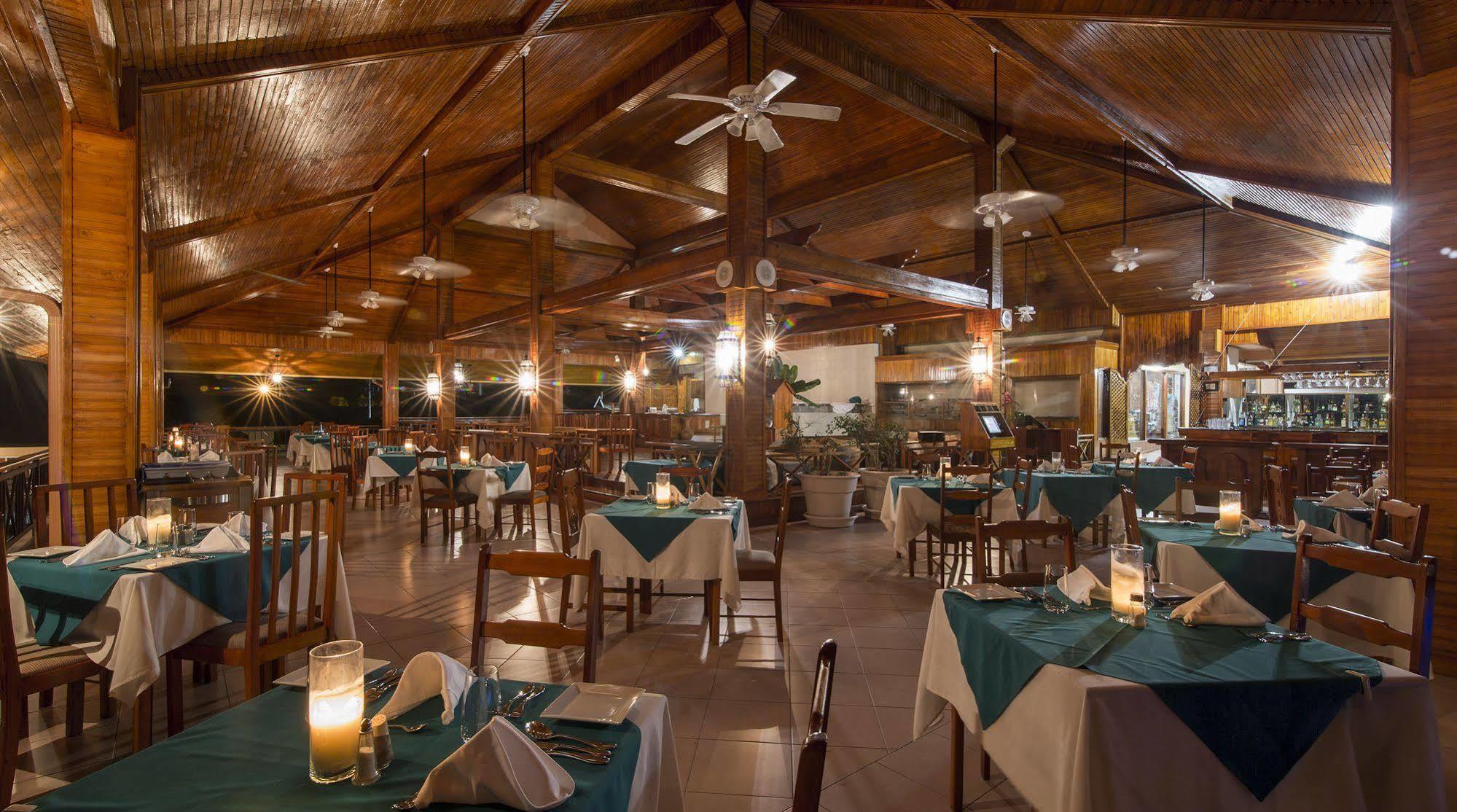 Le Grand Courlan Adults Only 3*