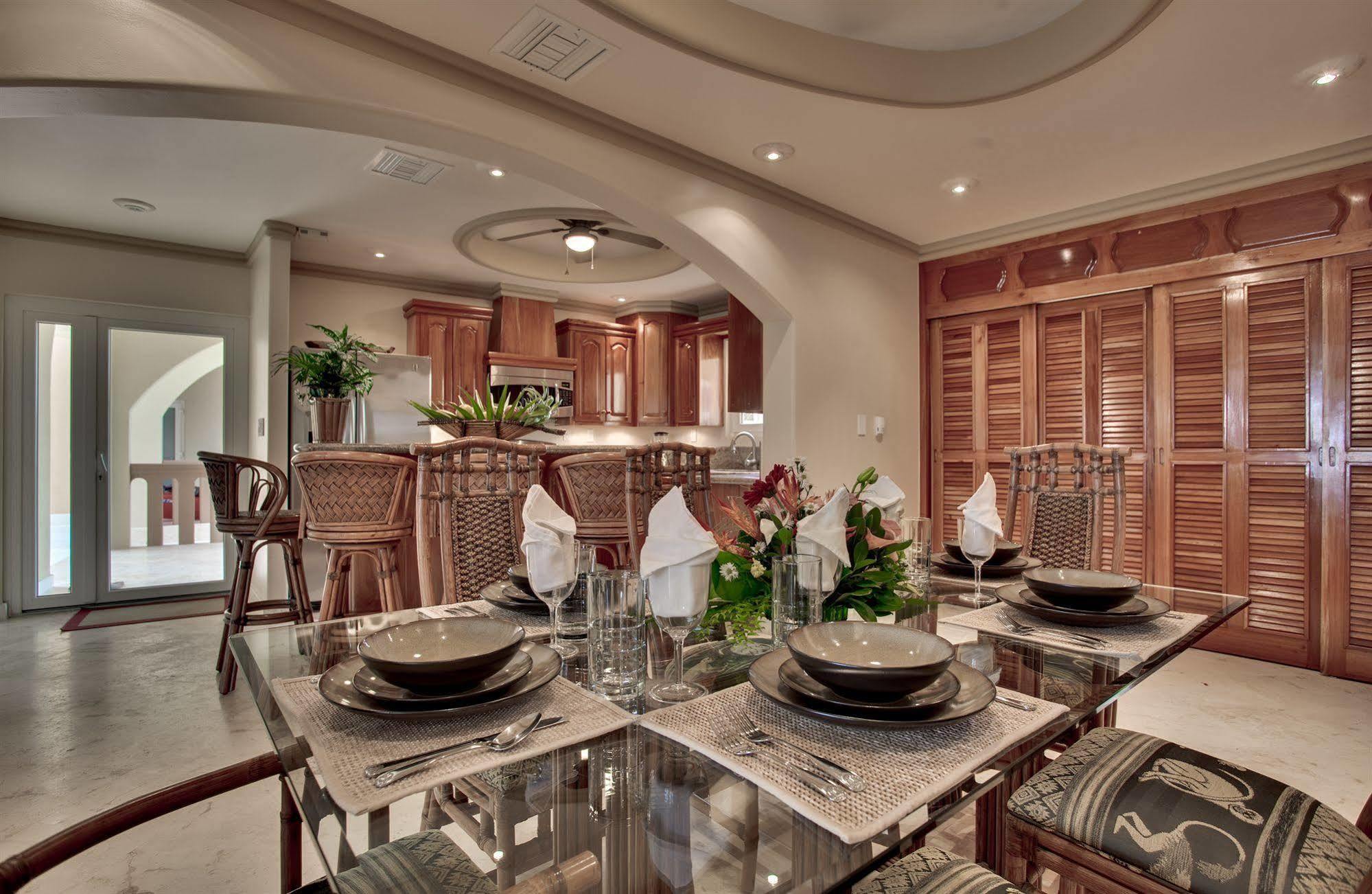 Belizean Cove Estates