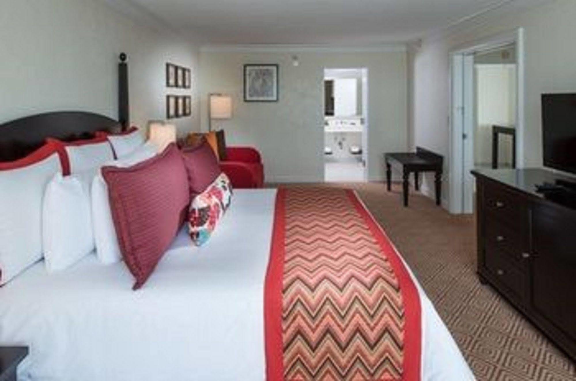 Memories Grand Bahama Resort