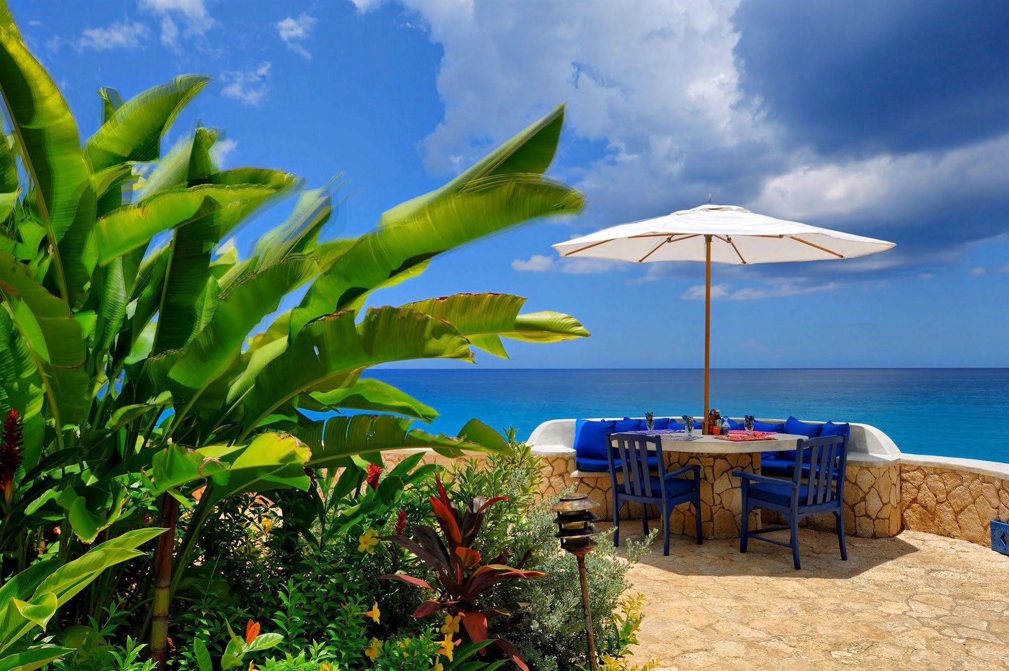 Resort The Caves 5*