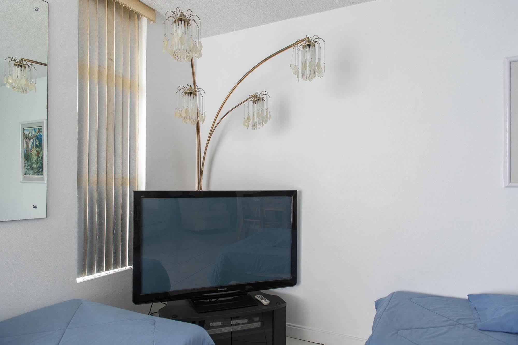 Coral Reef Beach Suite At Montego Bay Club Resort Hotel 2*