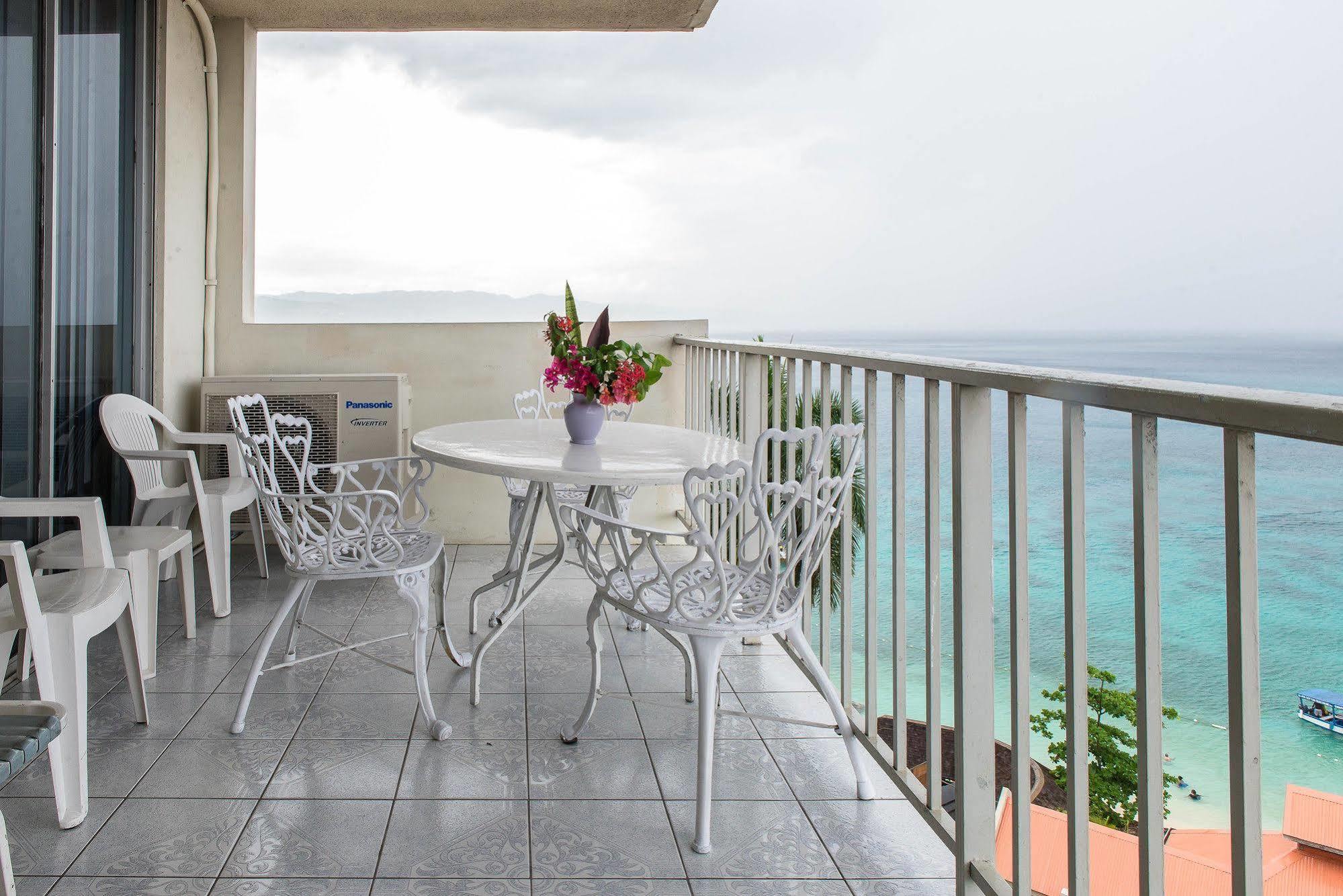 Coral Reef Beach Suite At Montego Bay Club Resort 2* Montego Bay