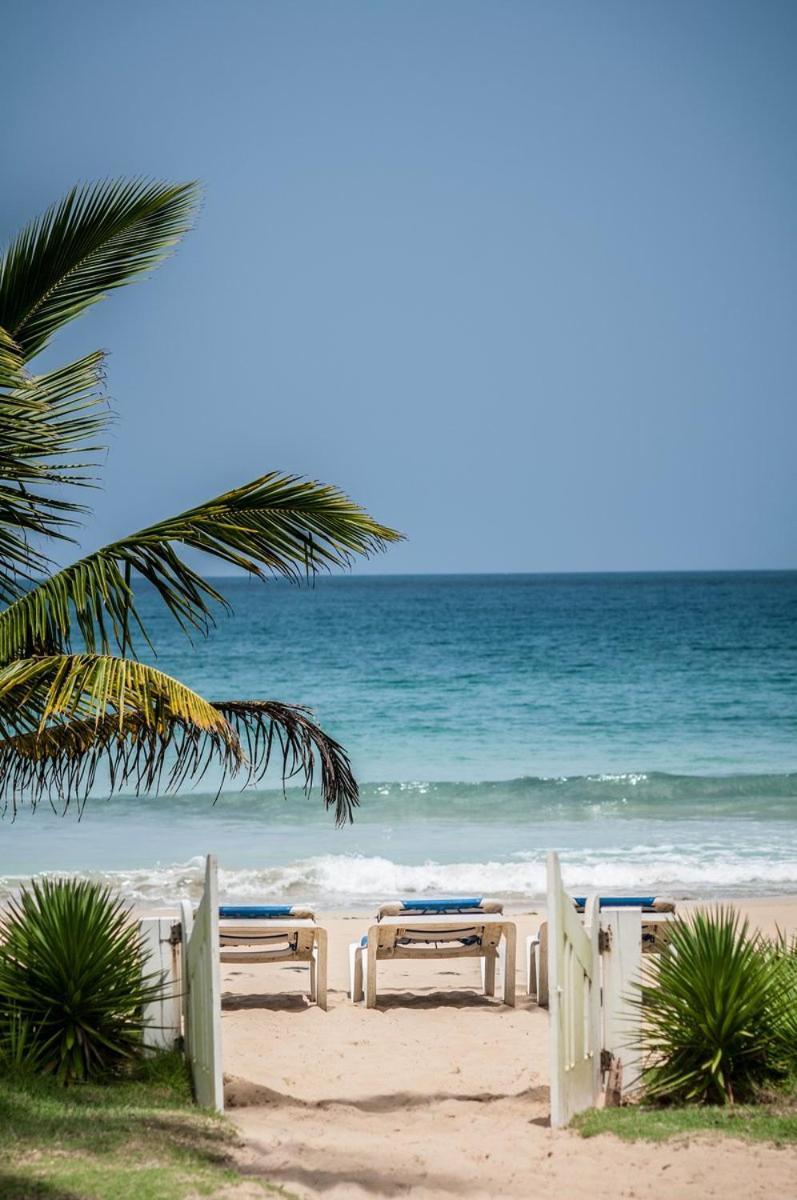 The Peninsula House Hotel 2*