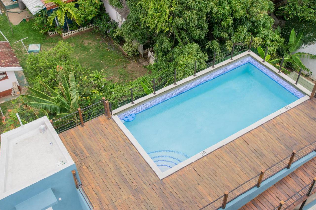Apartment Jamaica Vacation - Island Time At Bromptons