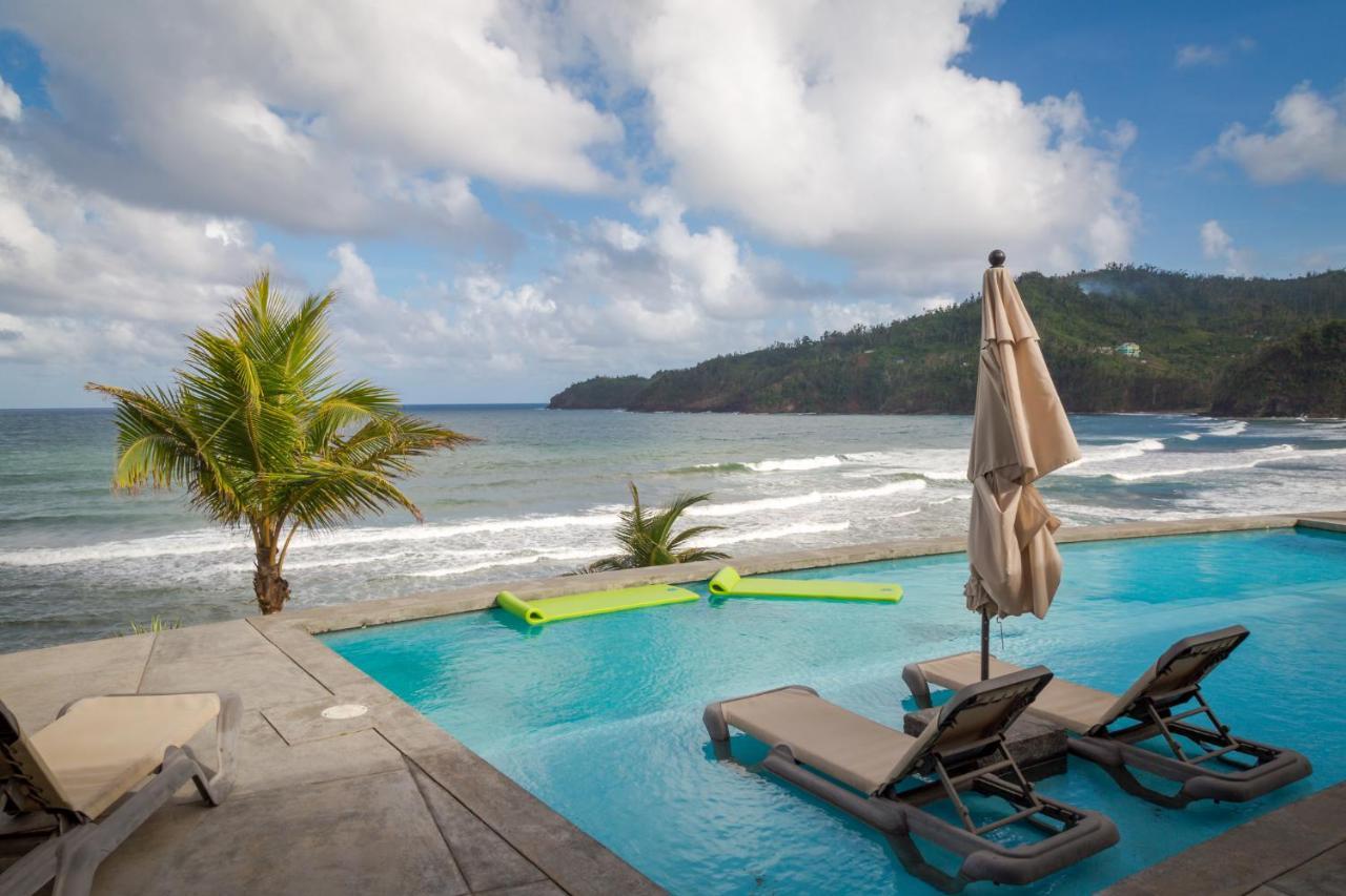Pagua Bay House - Oceanfront Cabana's Marigot