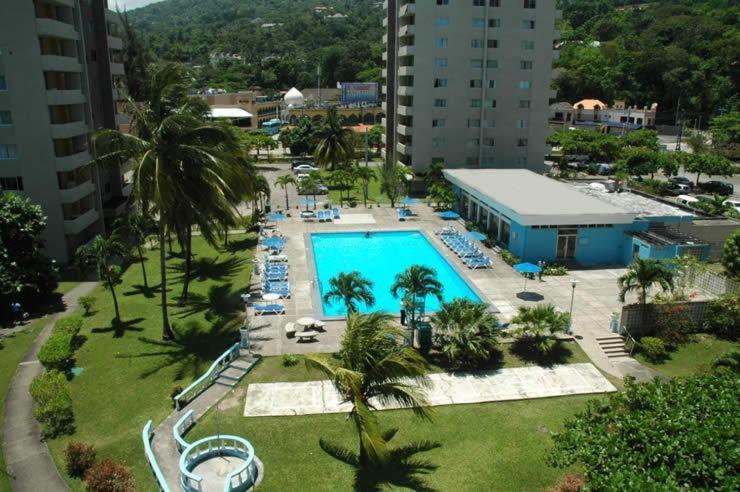 Apartment Ambleside & Turtle Towers