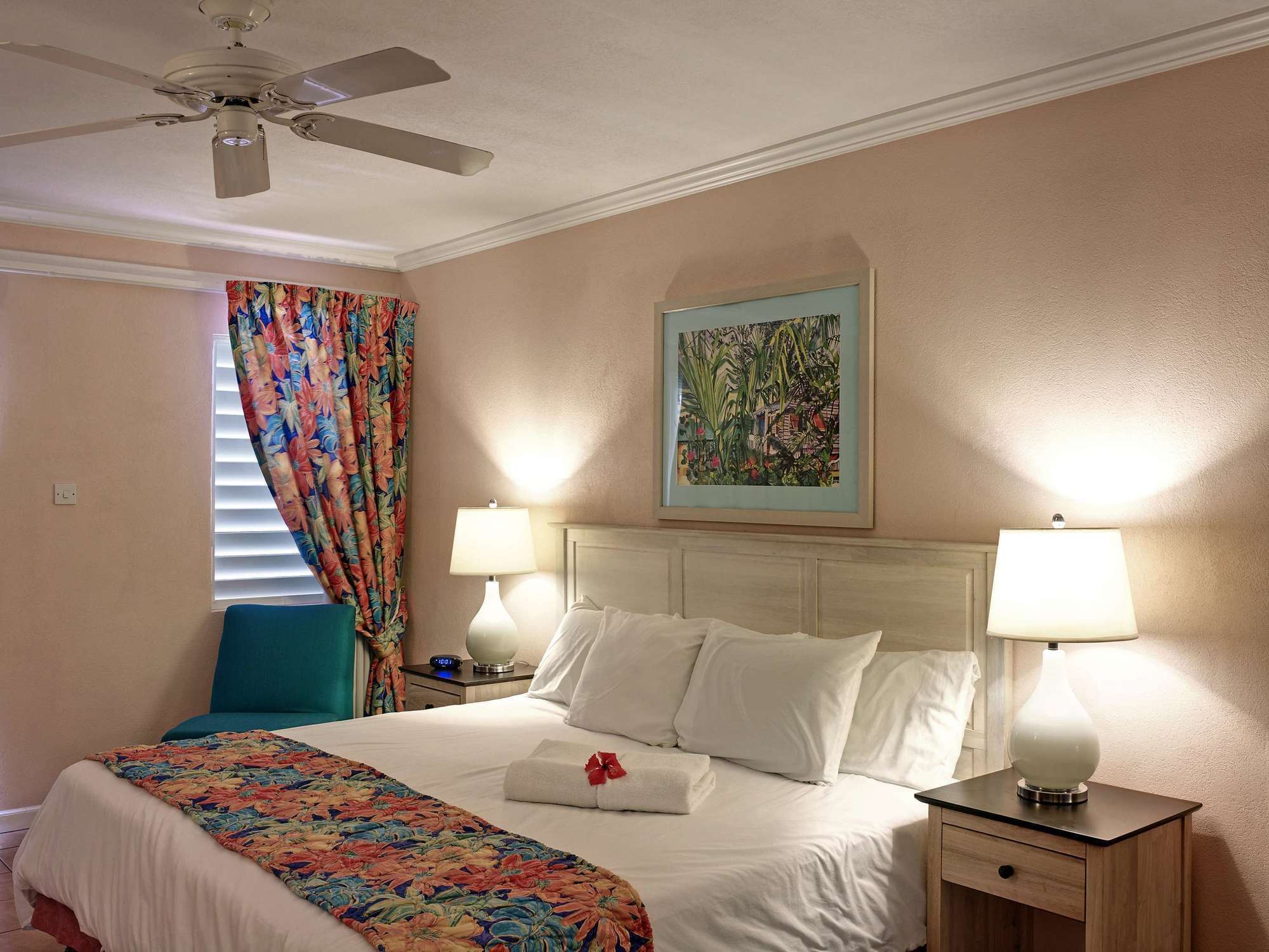 Butterfly Beach Hotel